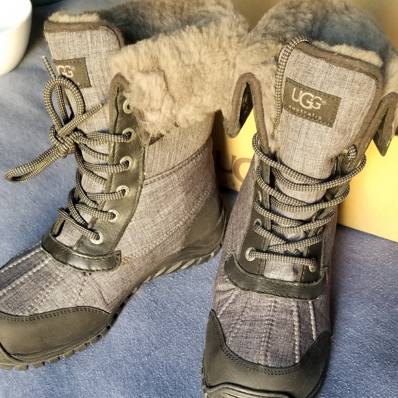 UGG W Adirondack Boot II - Picture 3 of 6